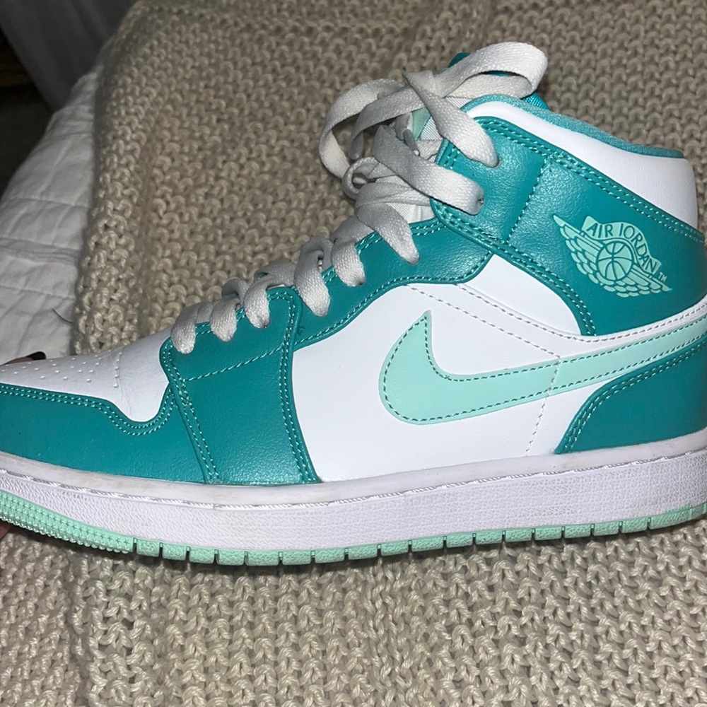 Jordan Women’s Sneaker